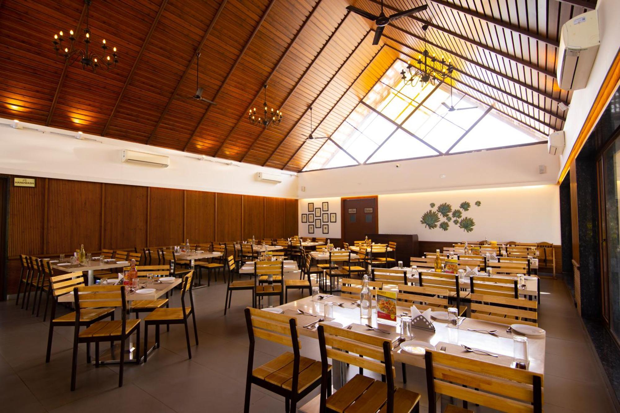 La Palmera Tuticorin Exterior foto